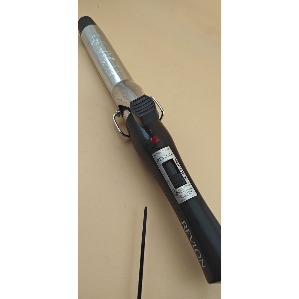 Revlon Perfect Heat 1/2 Curling Iron RV053CP4 Triple Ceramic Open Box